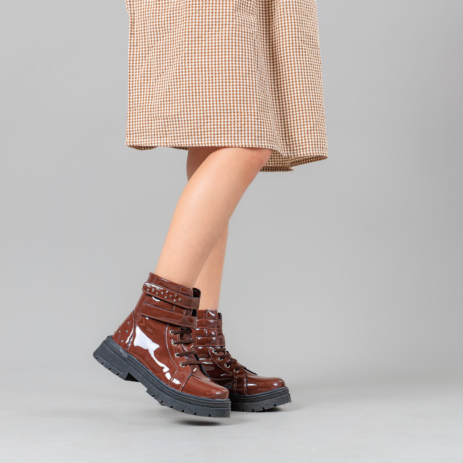 Bota Coturno Infantil Feminina Marrom Com Spikes