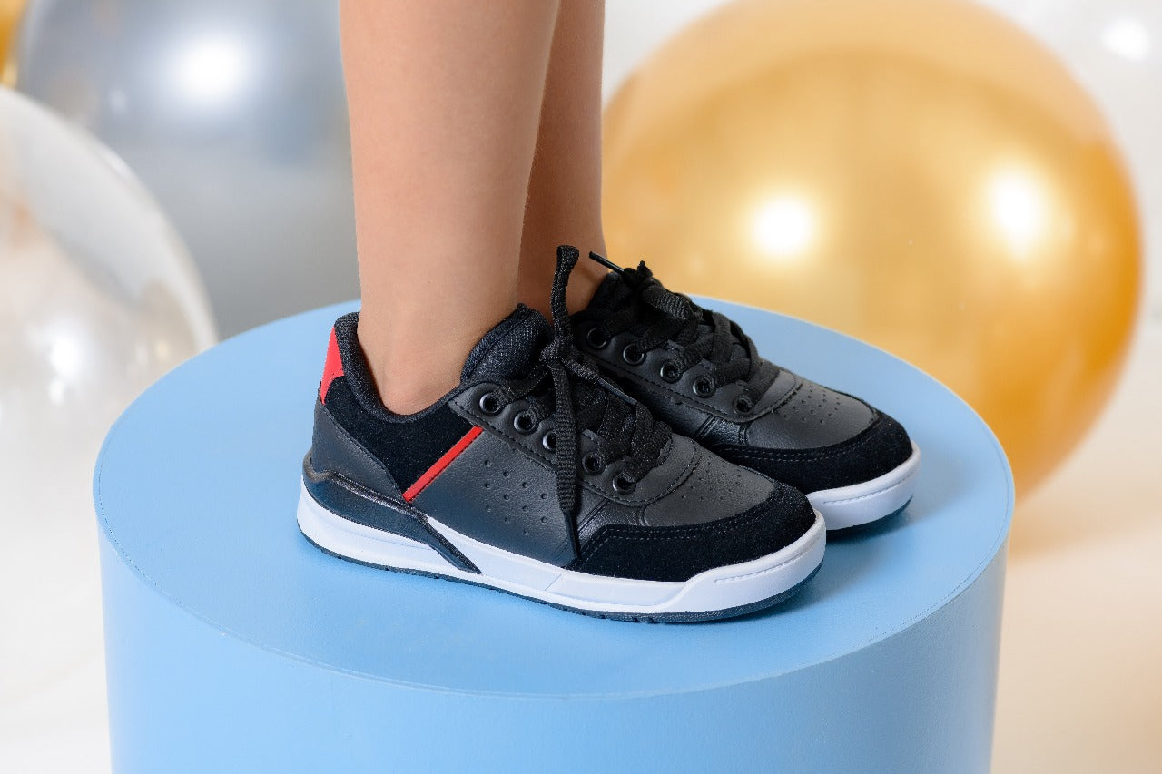 Tênis Casual Masculino Fechamento Cadarço Preto/Vermelho